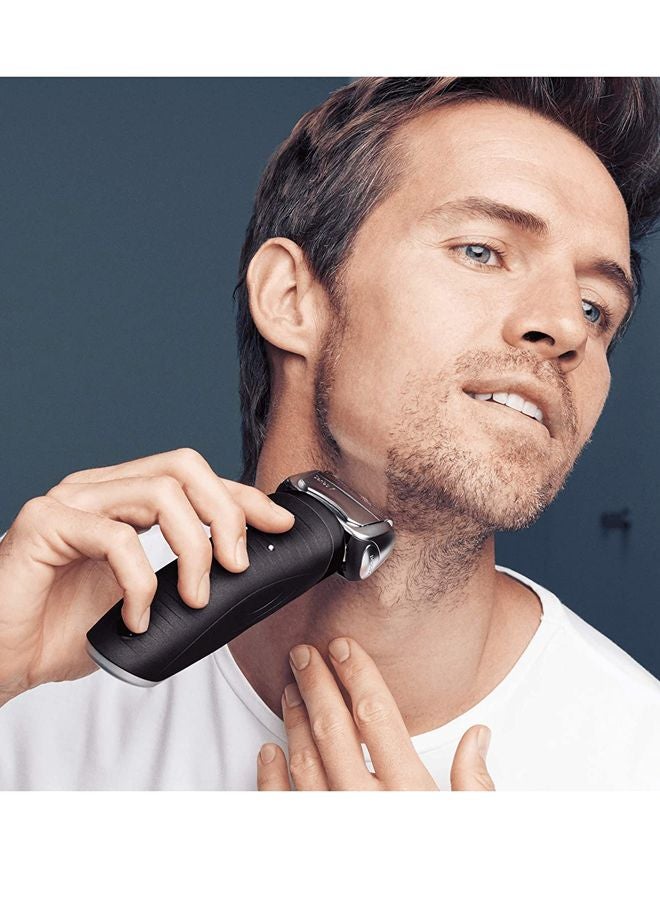 Series 7 Shaver With Case Black - image 5