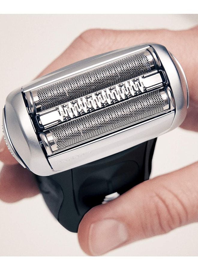 Series 7 Shaver With Case Black - image 6