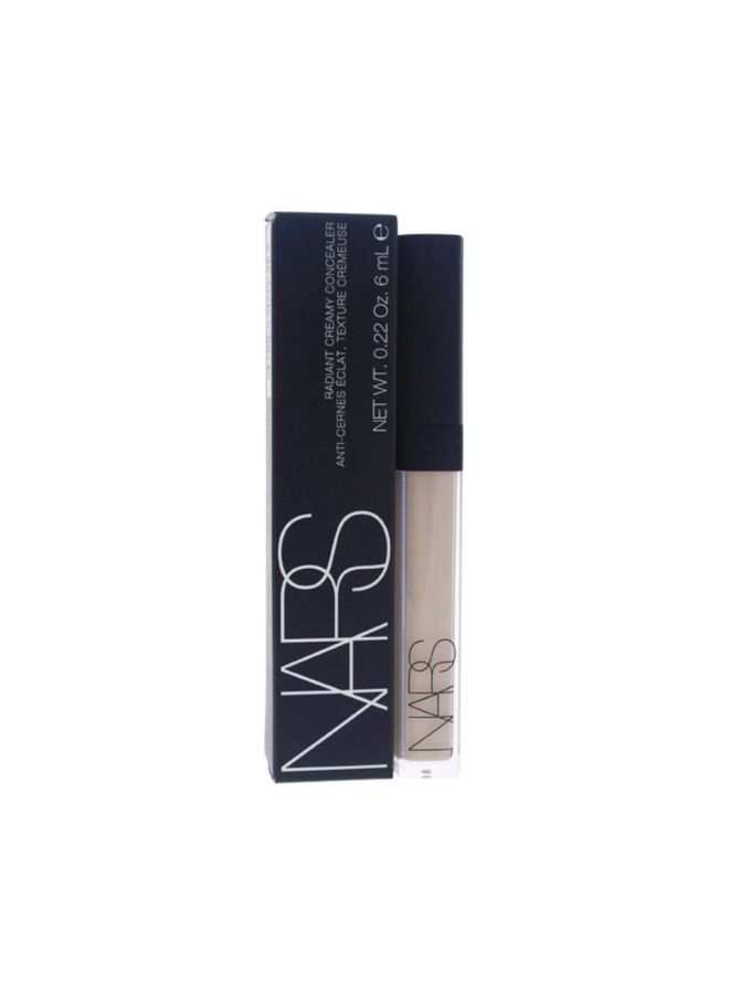Radiant Creamy Concealer Chantilly - image 2