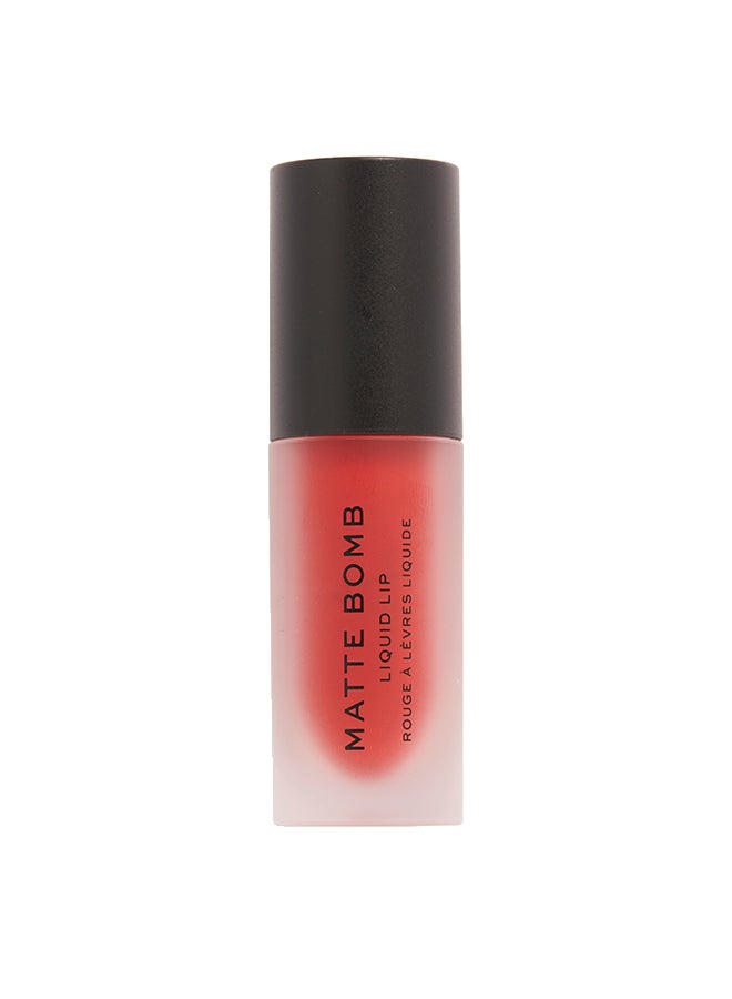 Matte Bomb Lipstick Lure Red