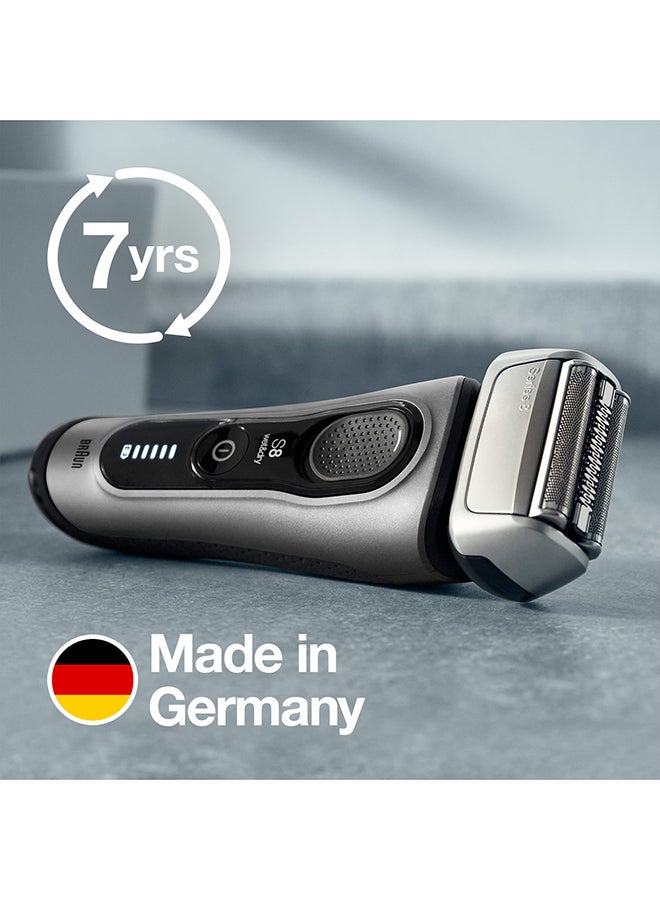 Series 8  Wet & Dry Shaver With 5-In-1 Smartcare Center And Travel Case 8467CC Silver 25.4 x 15.7 x 16.1cm - image 5