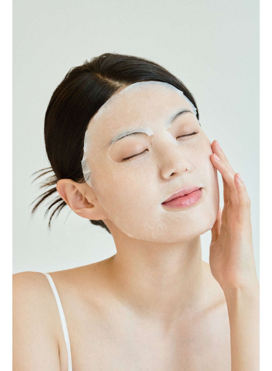 Madagascar Centella Tone Brightening Glow Mask (5ea) 25ml - image 8