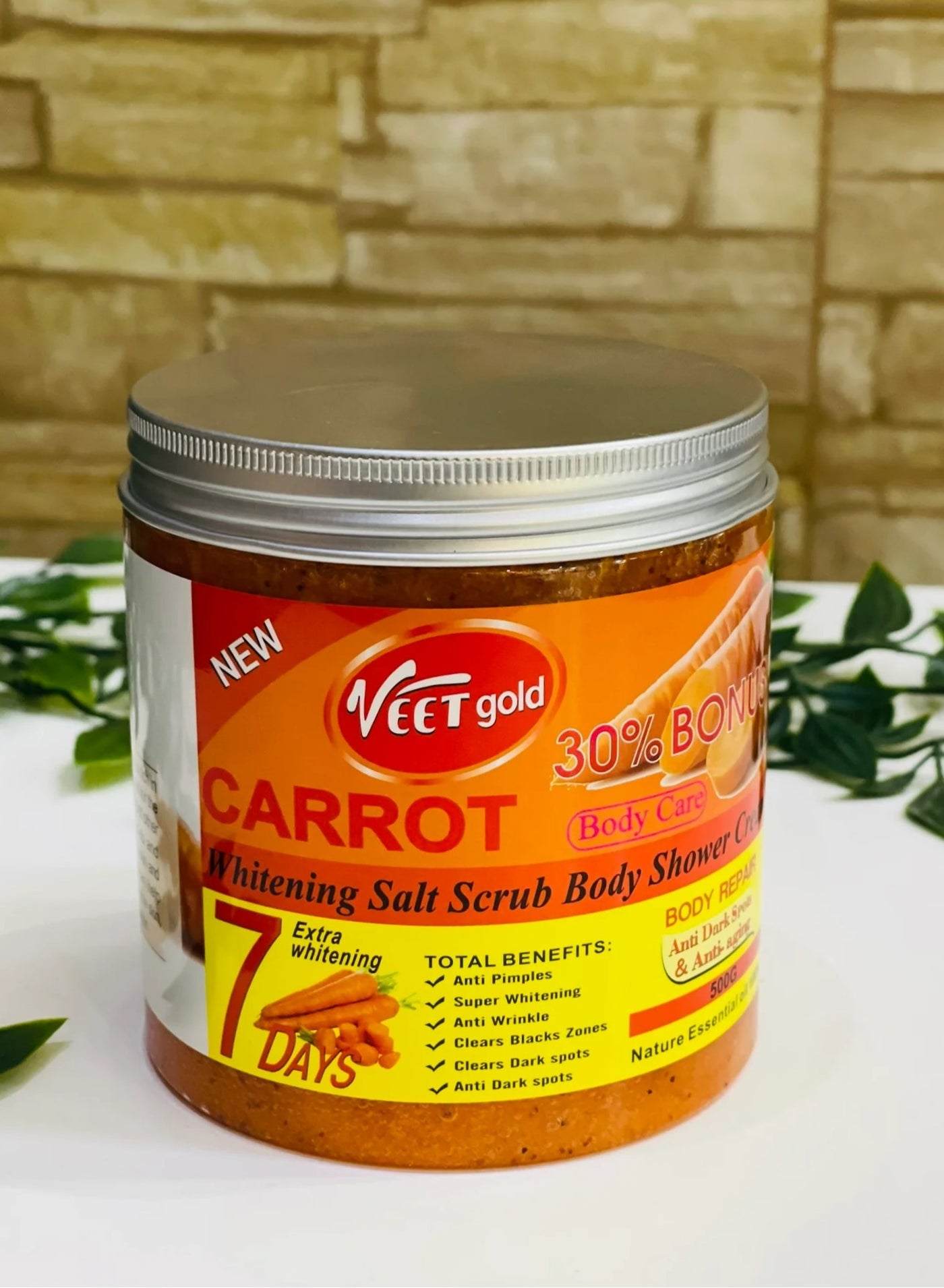 Carrot Super Whitening Salt Body Scrub 500 g