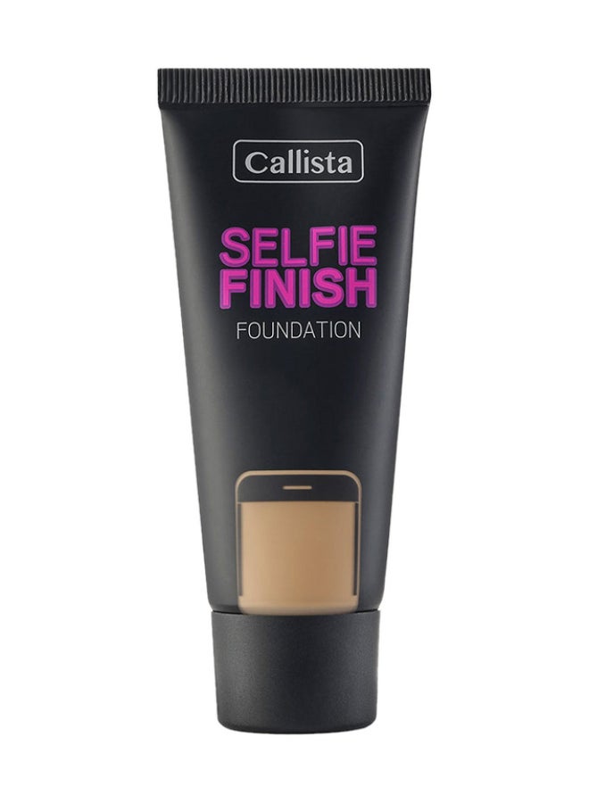 Selfie Finish Foundation 150 - Sand