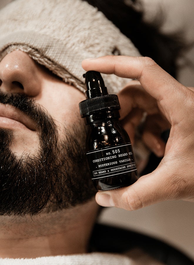 Conditioning Beard Oil in Mysterious Vanilla - Softens Beard Hair, Hydrates Skin & Reduces Itchiness, Leaves a Warm, Vanilla Scent (30 ml) - image 2