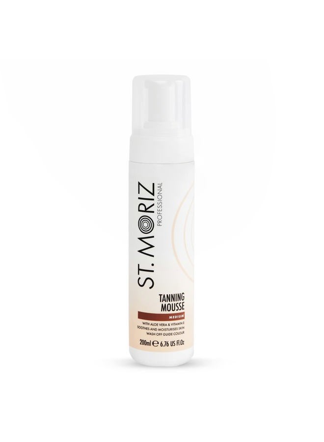 St. Moriz Professional Medium Self Tanner Mousse with Tanning Mitt Bundle - 200ml - Sunless Instant Self Tanning Foam for a Golden, Natural Looking Fake Tan - Moisturizing Aloe Vera & Vitamin E
