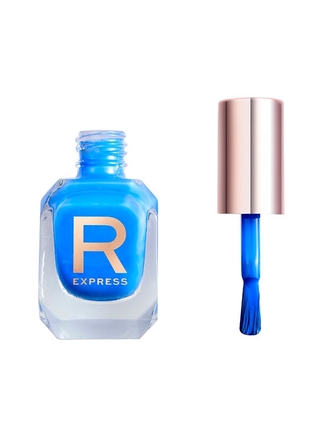 Makeup Revolution Express Nail Varnish Azure Blue