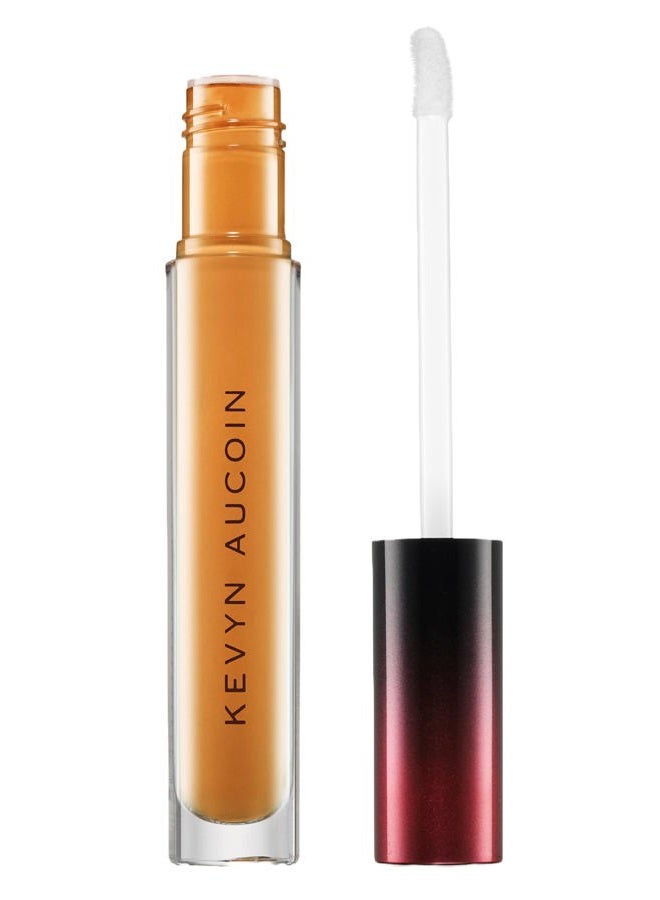 The Etherealist Super Natural Concealer, EC 08 Deep shade: Weightless corrector, multi-use and highlights. Makeup artist go to that blurs imperfections for a flawless finish.