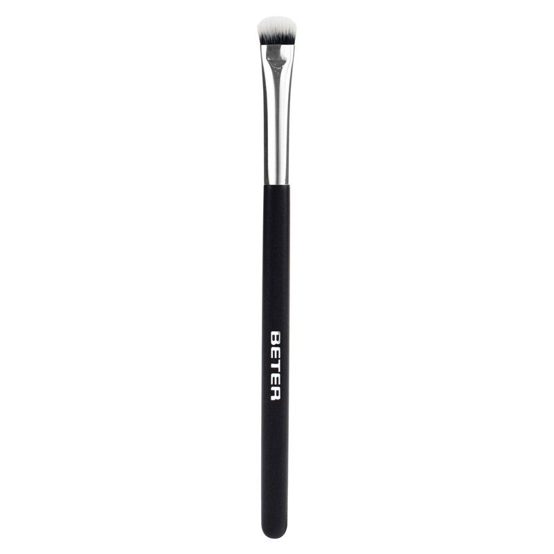 Large eye shadow brush, synthetic hair.    Nº 63