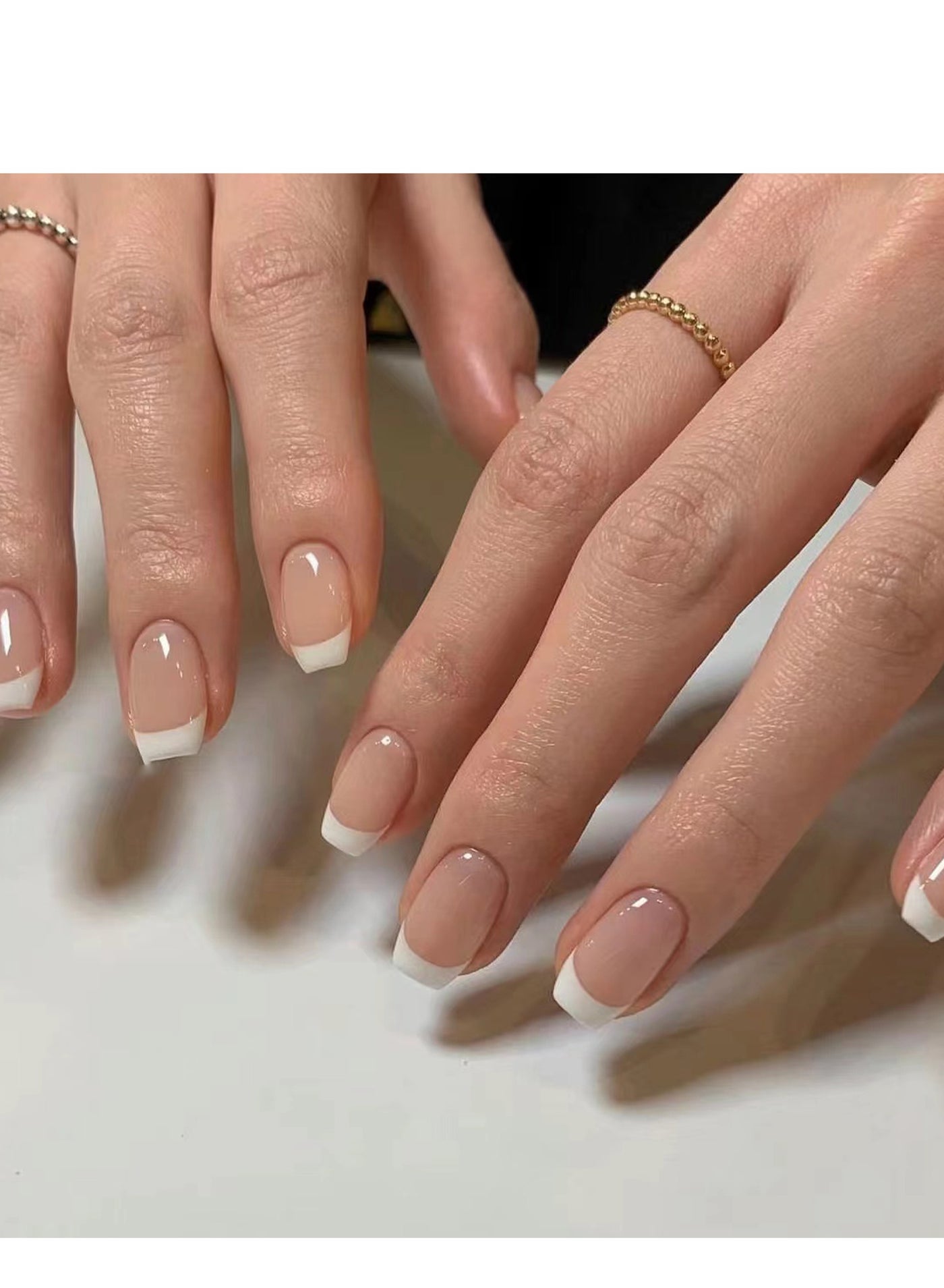 Press On False Nails ,Simple And Elegant: Short French White Nail Art Products With Removable False Nail Art Patches, Acrylic Nails With Glue Kit.