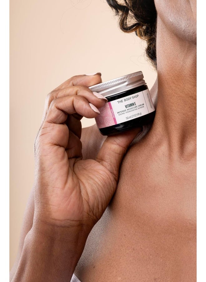 Vitamin E Intense Moisture Face Cream – Deeply Hydrating Moisturiser with Hyaluronic Acid, Vitamin E & Raspberry Seed Oil | Provides 72hr Moisture, Softens & Plumps Skin | Suitable for All Skin Types, 50ml - image 4
