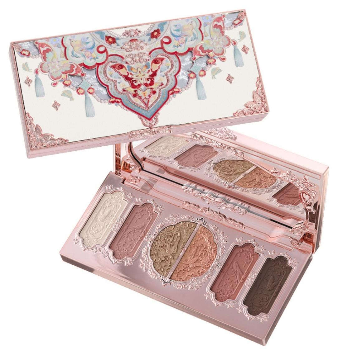 Butterfly Cloud Collar Embossed Six-Color Makeup Palette For Matte And Shimmer Finish - 01 Terracotta Brick