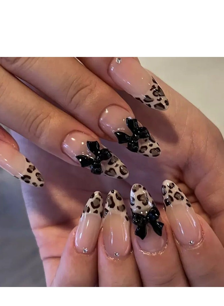 SYNSYB French Tip Press On Nails - Package Soft Gel French false Nails Short, Salon-quality Press On Nails, Seamless Glue-on Nails for Woman Nail Art Manicure